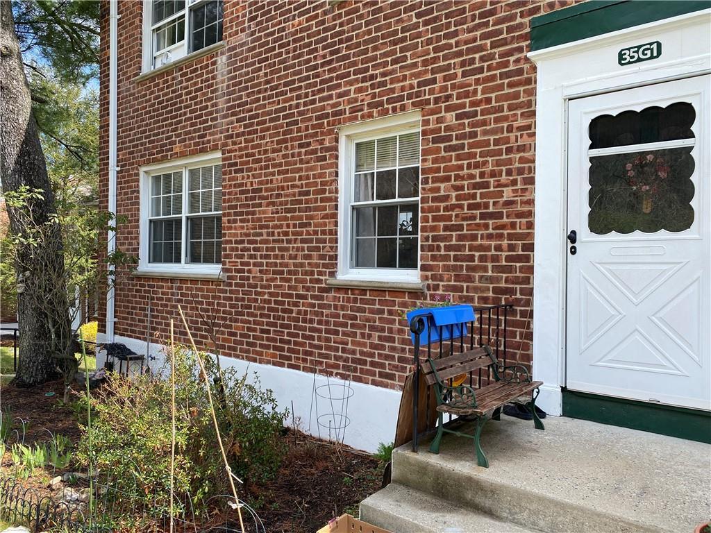 1 of 1 - 35 Fieldstone Drive # G1, Hartsdale, NY