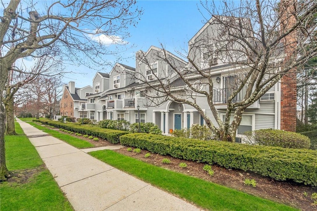 1 of 1 - 36 Greenridge Avenue # 304, White Plains, NY