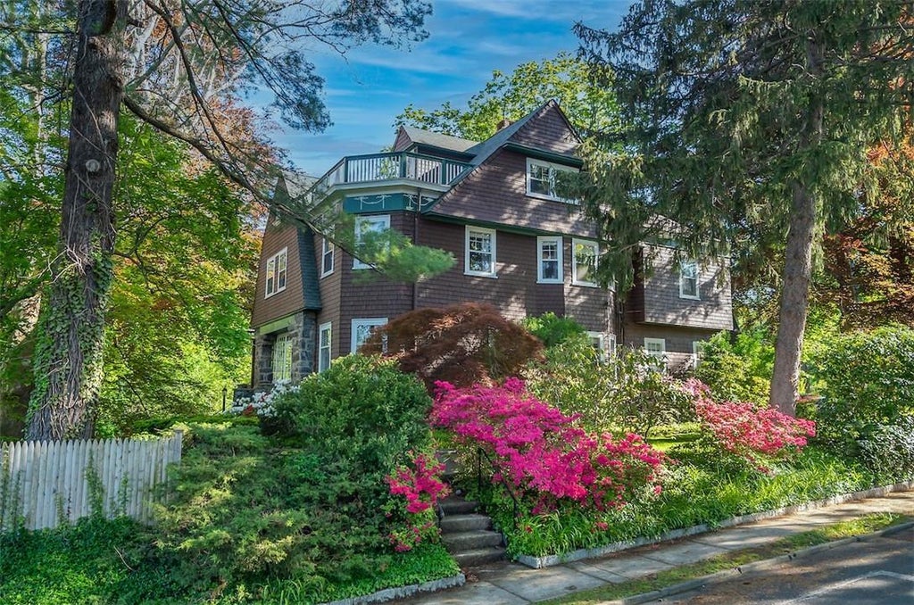 1 of 1 - 618 Broadway, Hastings-on-Hudson, NY