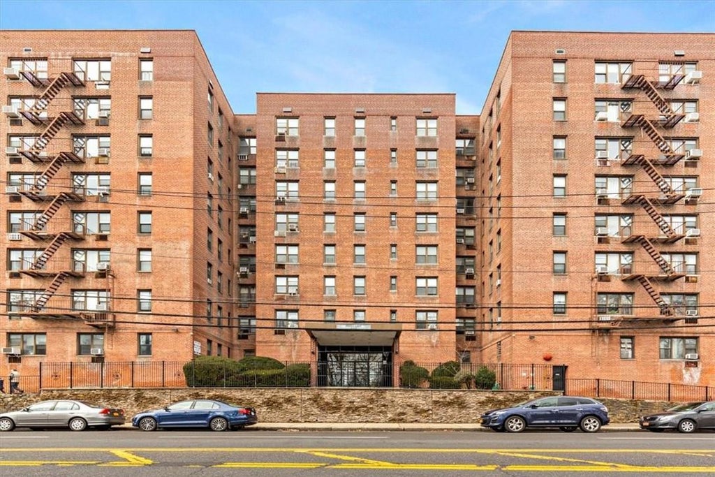 1 of 1 - 277 Bronx River Road 3b, Yonkers, NY