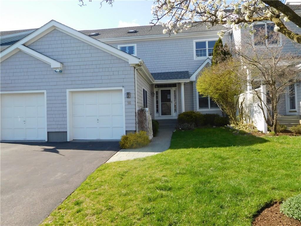 1 of 1 - 16 Club Court, Pleasantville, NY