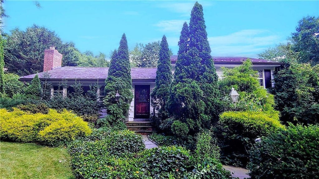 1 of 1 - 15 Wood Lane, New Rochelle, NY