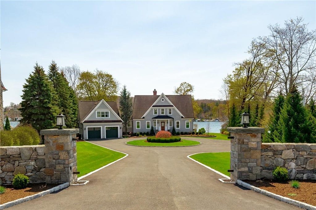 1 of 1 - 60 Lake Boulevard, Mahopac, NY