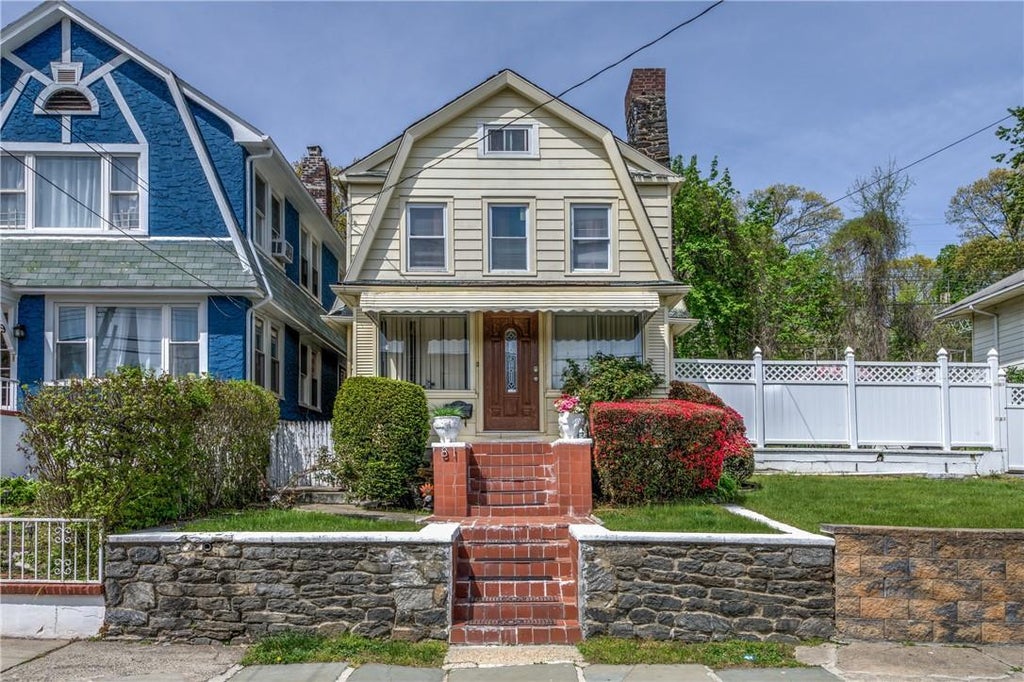 1 of 1 - 81 Beechwood Avenue, Mount Vernon, NY