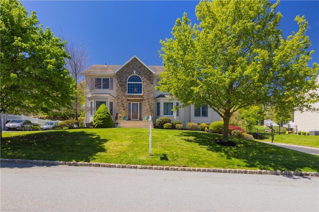 1 of 1 - 6 Oakley Boulevard, Garnerville, NY