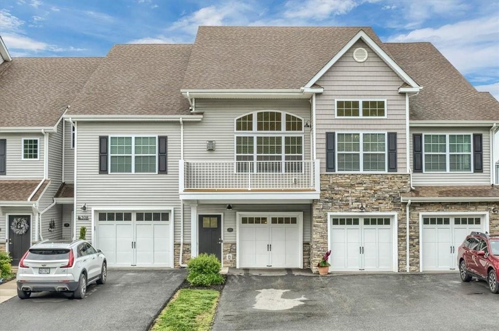 1 of 1 - 204 Sacandaga Loop, Wappingers Falls, NY