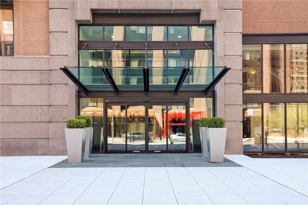 1 of 1 - 4 Martine Avenue # 1002, White Plains, NY