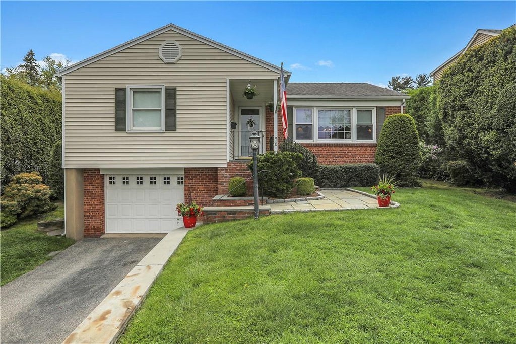 1 of 1 - 170 Madison Avenue, Valhalla, NY