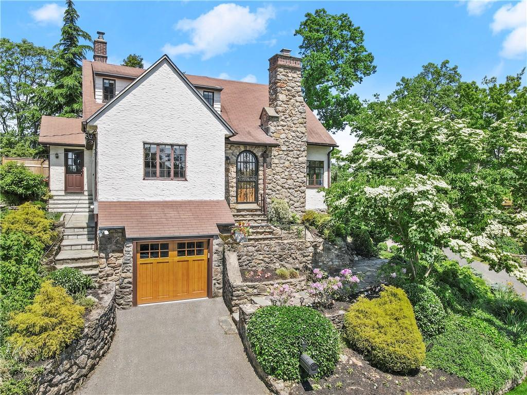 1 of 1 - 8 Soundview Drive, Larchmont, NY