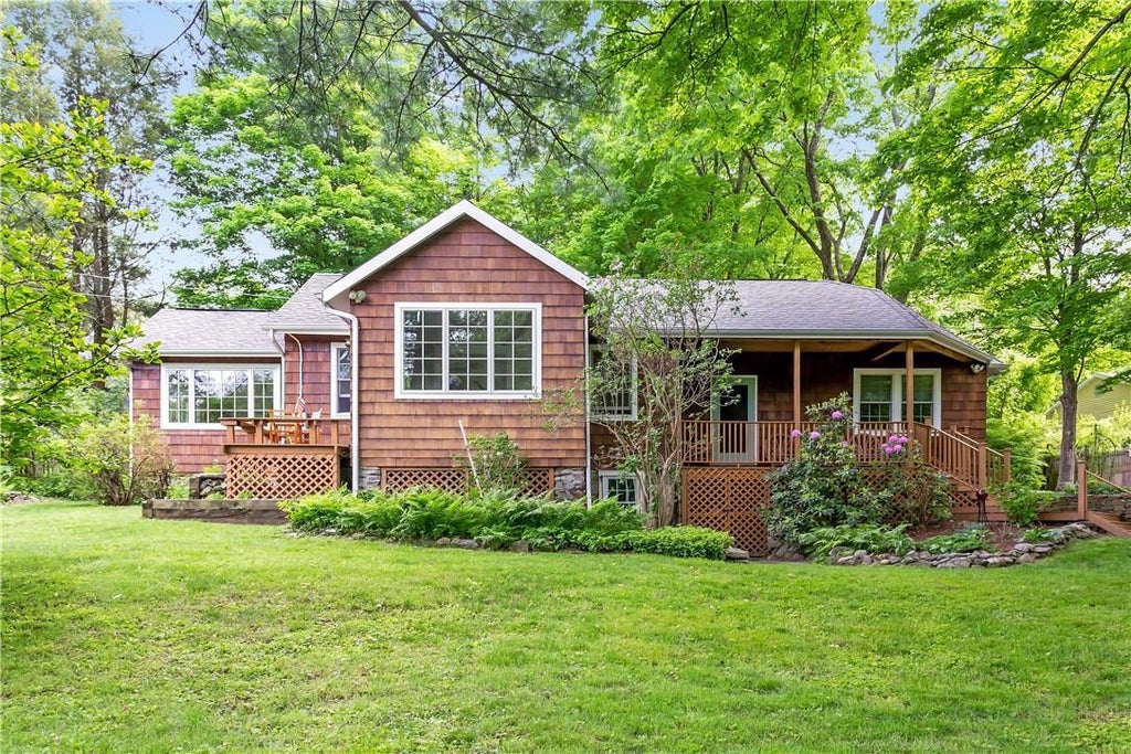 1 of 1 - 322 Waccabuc Road, Goldens Bridge, NY