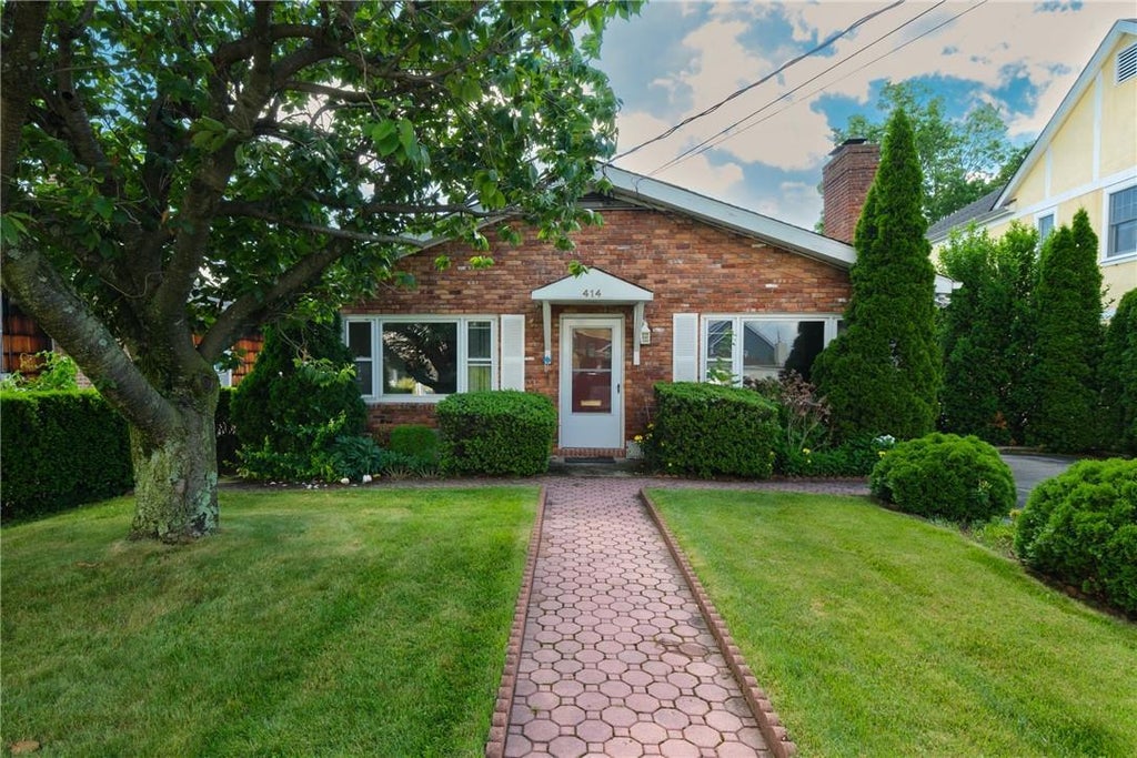 1 of 1 - 414 Seventh Avenue, Pelham, NY