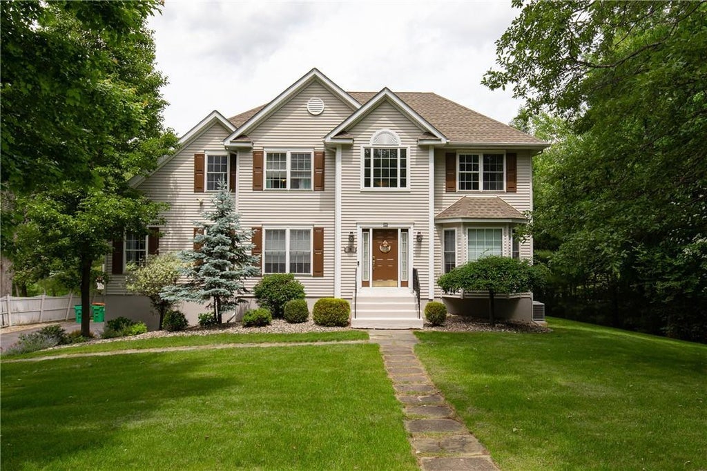 1 of 1 - 14 Shadowood Drive, Hopewell Junction, NY