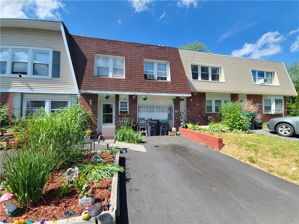 1 of 1 - 87 Patio Road, Middletown, NY