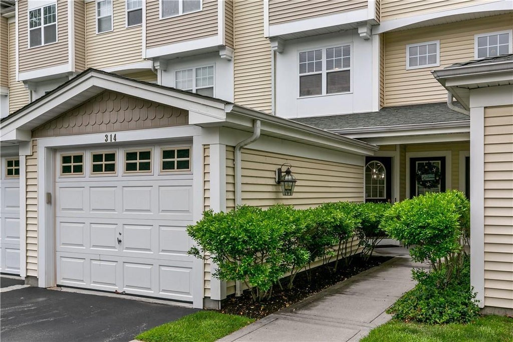 1 of 1 - 314 Viewpoint Terrace, Peekskill, NY