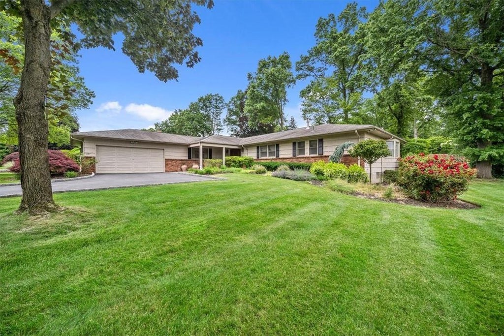 1 of 1 - 17 Sundbury Drive, New City, NY
