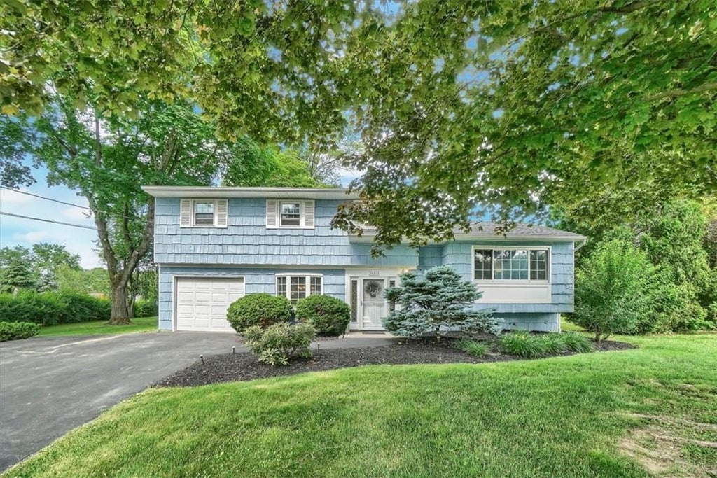 1 of 1 - 3493 Flanders Drive, Yorktown Heights, NY