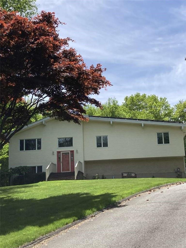 1 of 1 - 6 Bullowa Drive, Stony Point, NY