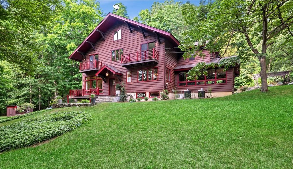 1 of 1 - 167 Park View Road, Pound Ridge, NY