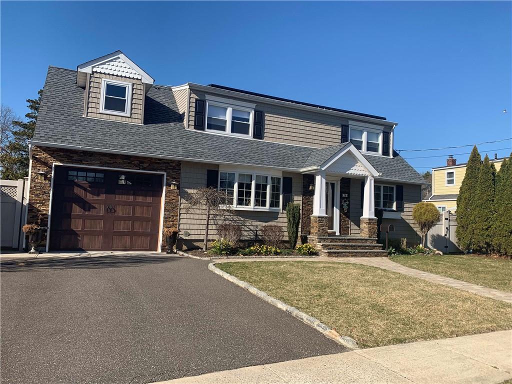 1 of 1 - 75 Queens Avenue, Massapequa, NY