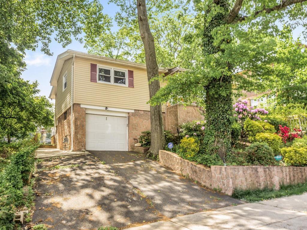 1 of 1 - 80 Aka78 Spruce St., Yonkers, NY