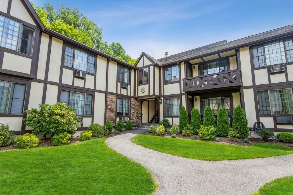 1 of 1 - 8 Foxwood Drive # 2, Pleasantville, NY
