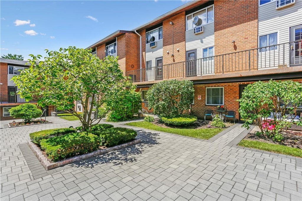 1 of 1 - 150 Glenwood # B3, Yonkers, NY