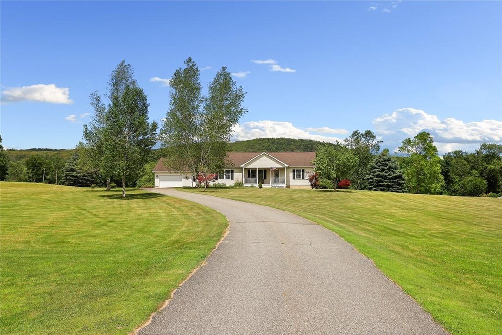 1 of 1 - 35 Country View Road, Millerton, NY