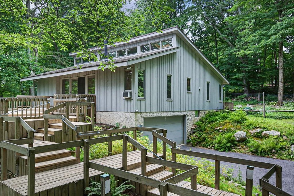1 of 1 - 3 Oregon Road, Armonk, NY