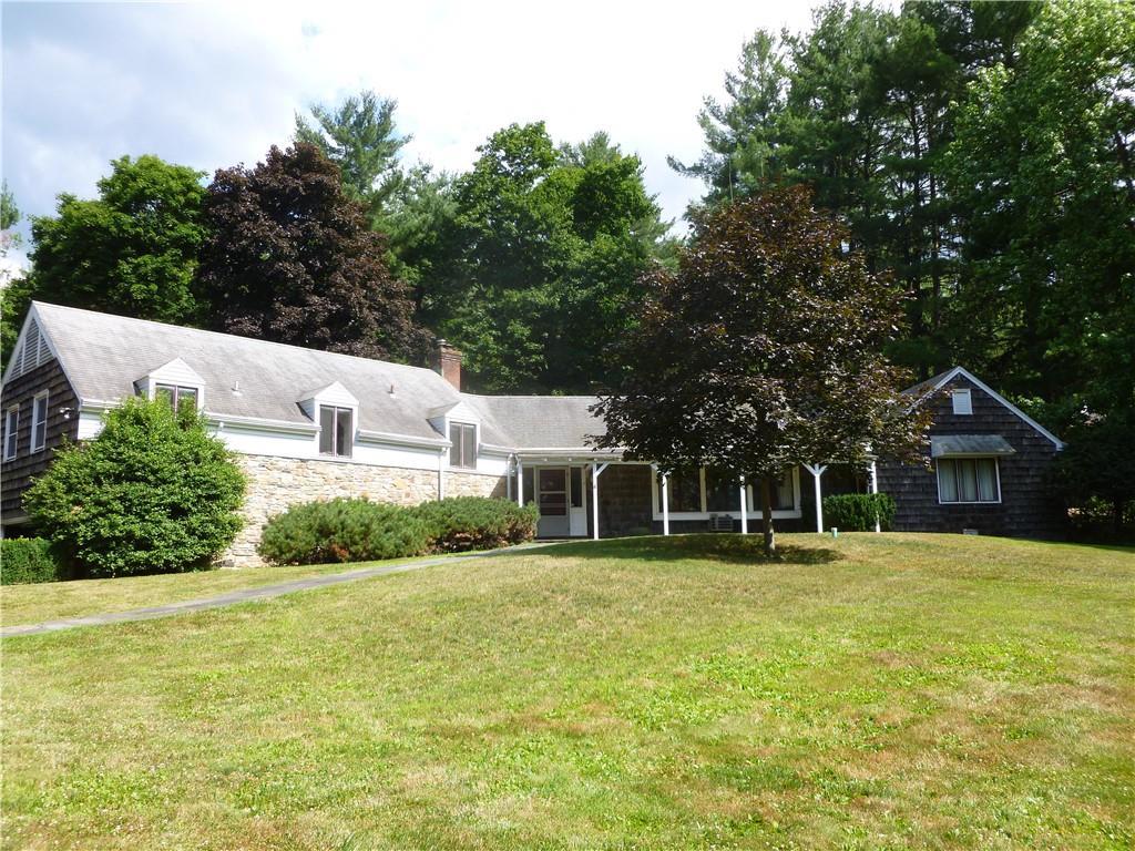 1 of 1 - 10 Daisy Lane, Poughkeepsie, NY