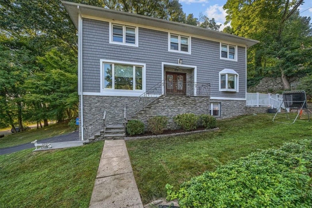 1 of 1 - 250 Sheldon Avenue, Tarrytown, NY