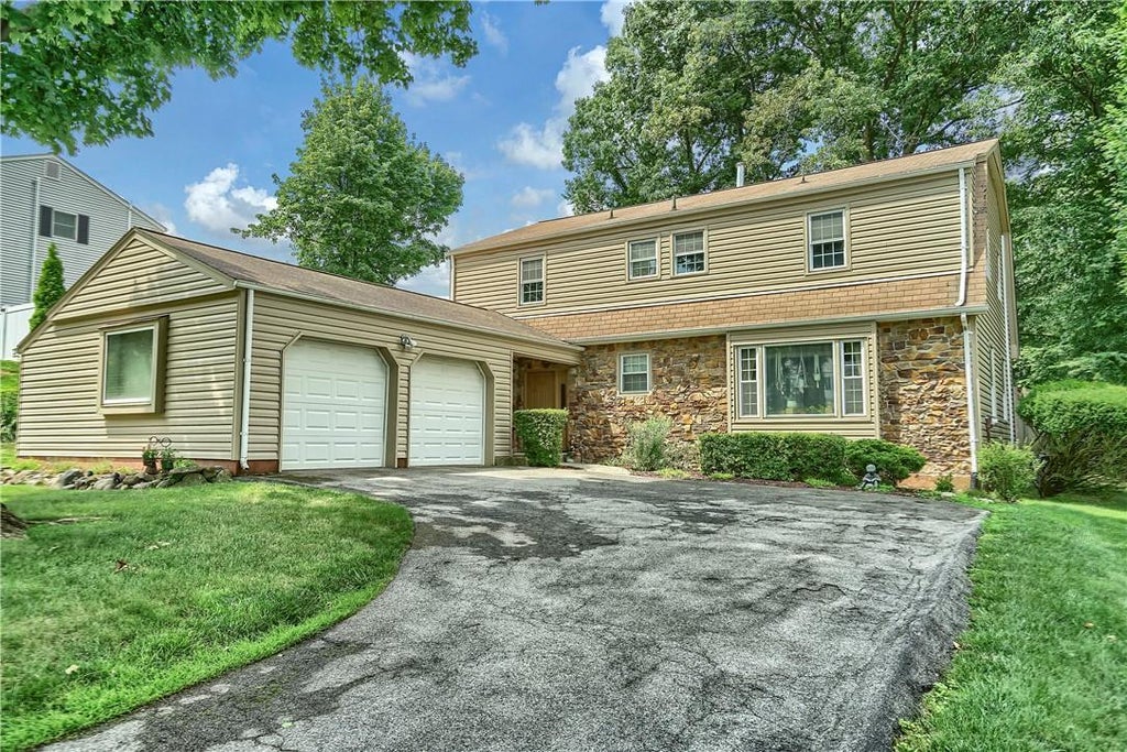 1 of 1 - 13 Lancaster Drive, Suffern, NY