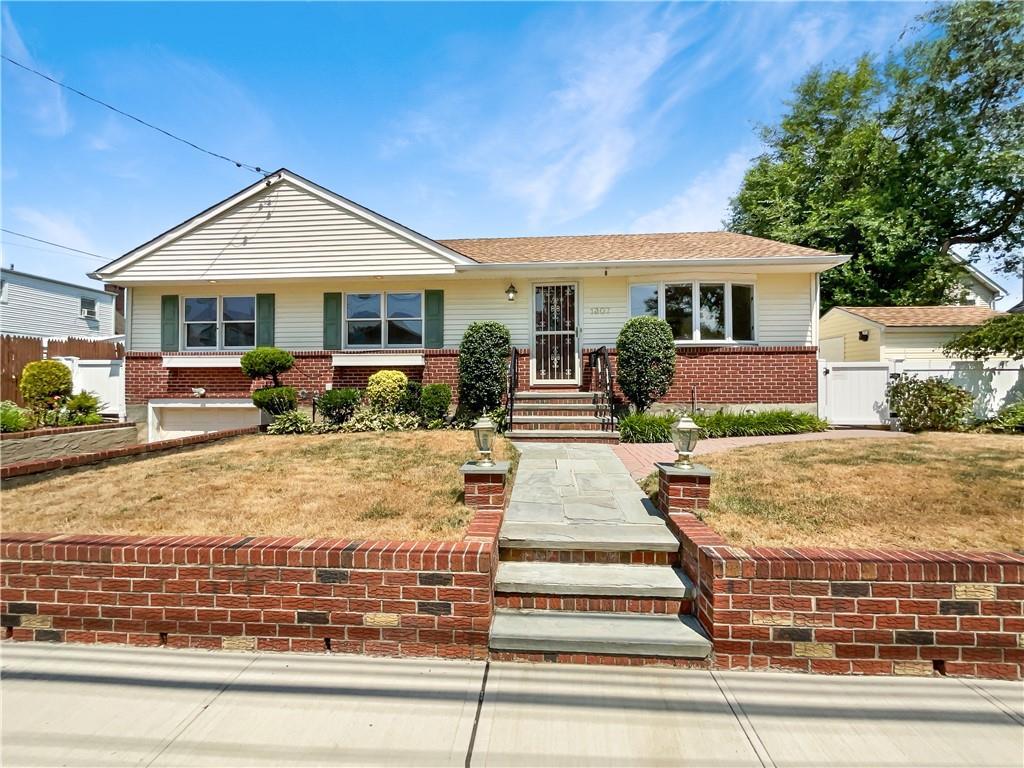 1 of 1 - 1307 5th Avenue, New Hyde Park, NY