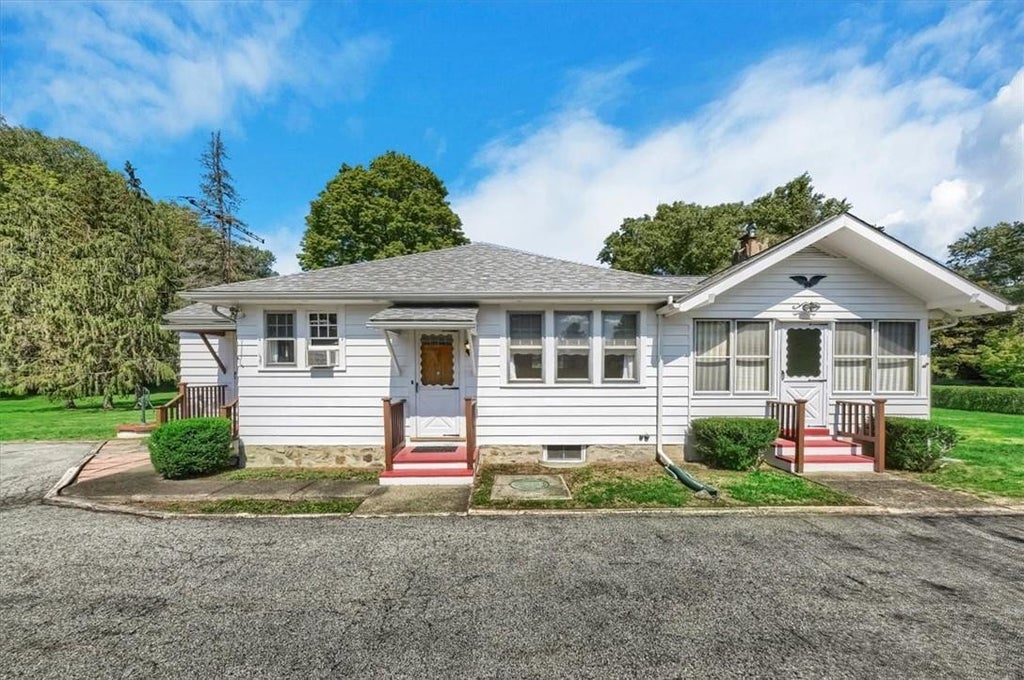 1 of 1 - 263 Jackson Avenue, New Windsor, NY