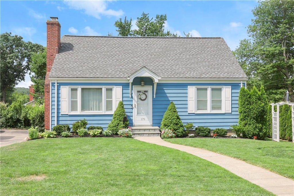 1 of 1 - 179 Manhattan Avenue, Hawthorne, NY
