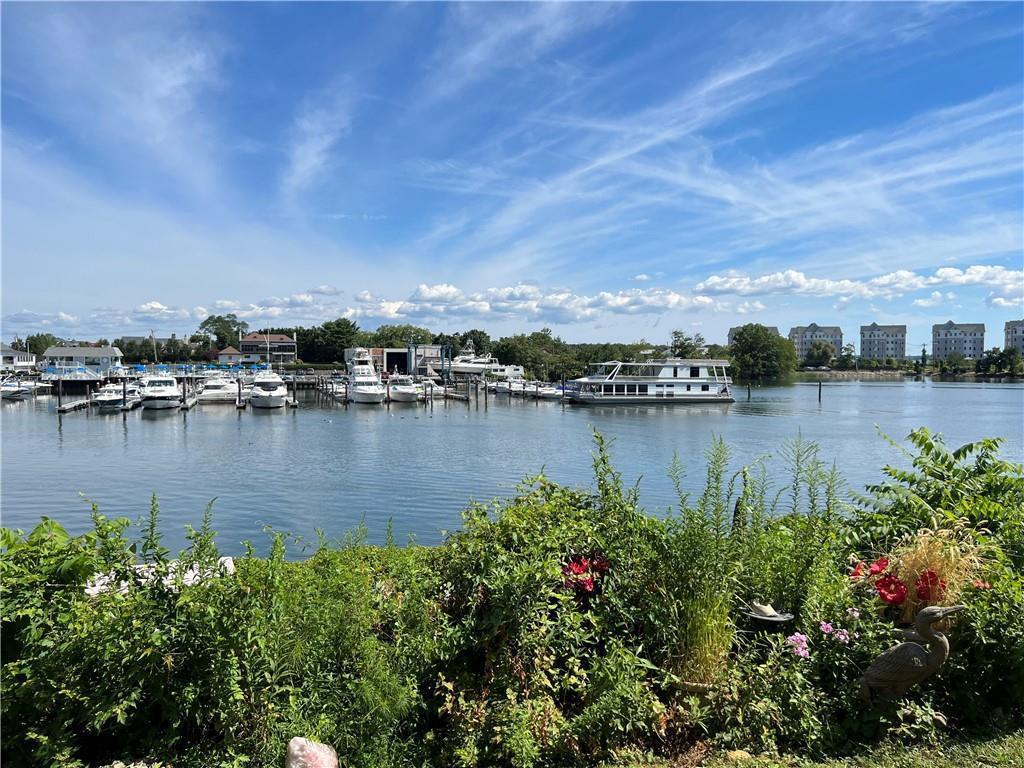 1 of 1 - 20 Shady Glen Court # C, New Rochelle, NY