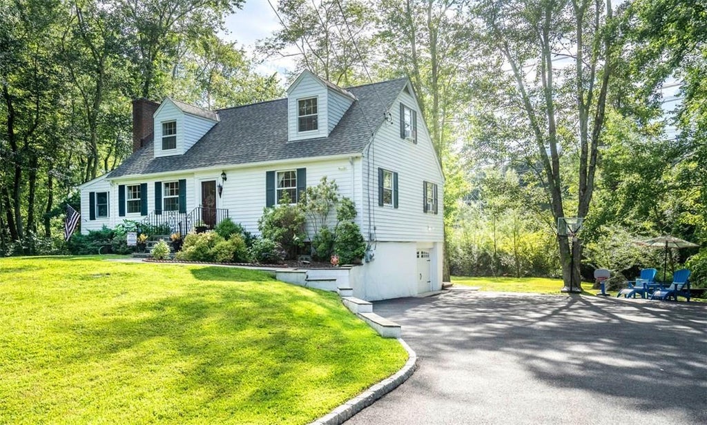 1 of 1 - 15 Barnes Terrace, Chappaqua, NY