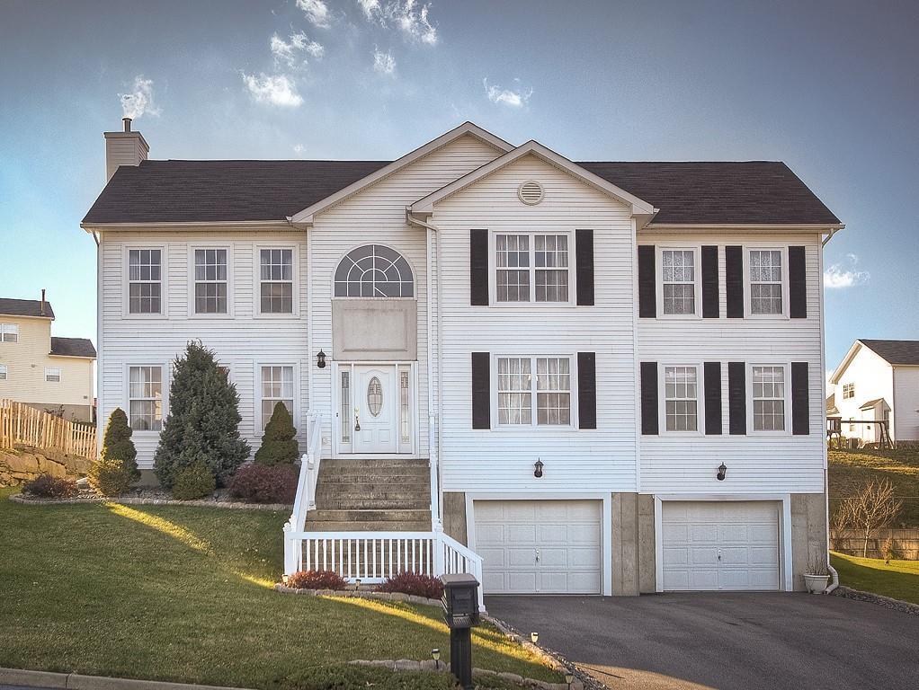 1 of 1 - 206 Meadow Wind Lane, Newburgh, NY