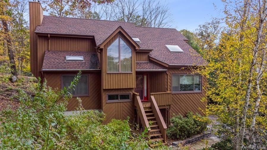 1 of 1 - 3 Maple Court, Cortlandt Manor, NY