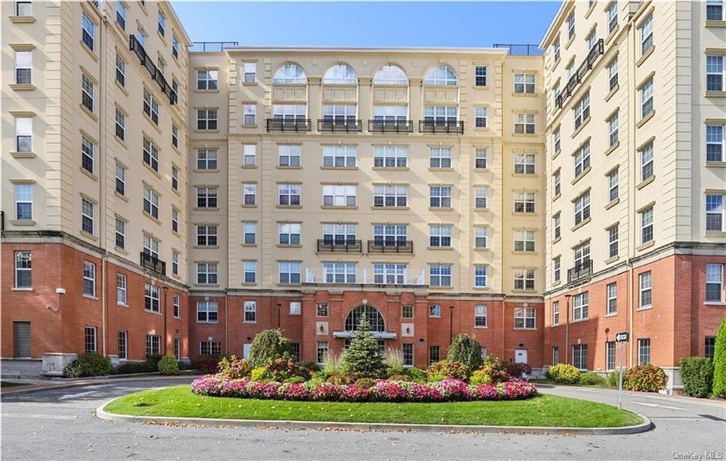 1 of 1 - 10 Byron Place # 219, Larchmont, NY