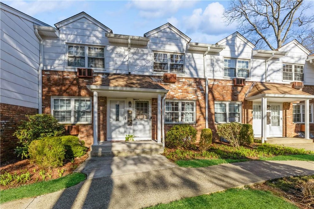 1 of 1 - 144 Parkside Drive # 144, Suffern, NY