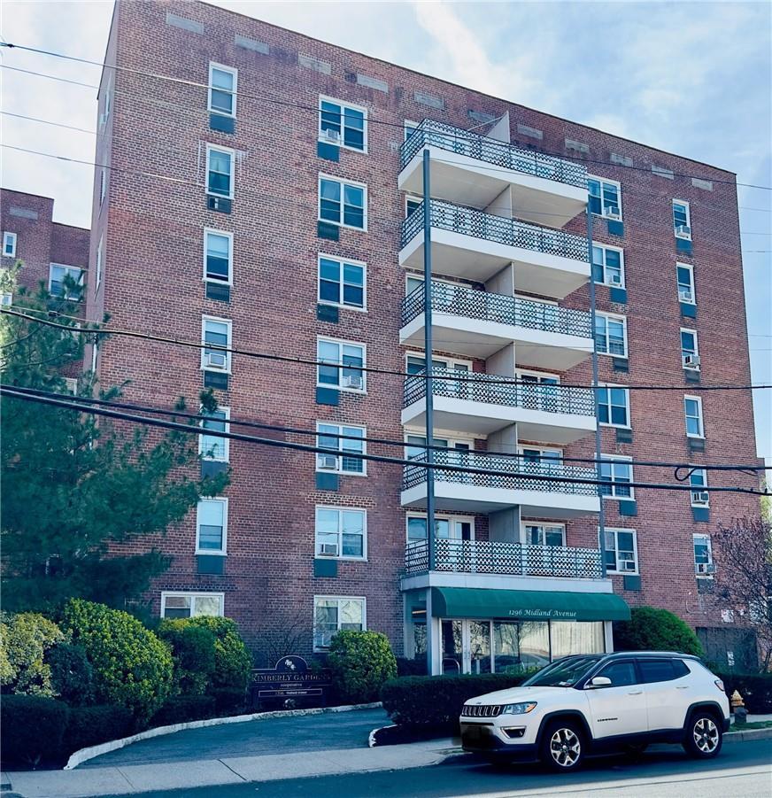 1 of 1 - 1296 Midland Avenue # A7, Yonkers, NY