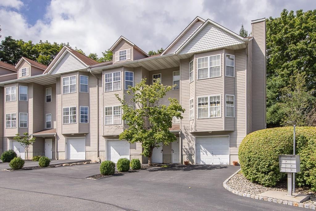 1 of 1 - 14 Fahey Drive, Garnerville, NY