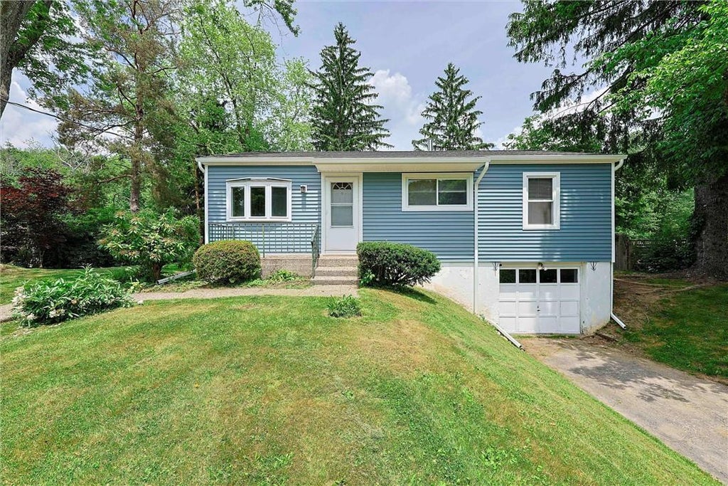 1 of 1 - 7 Seward Drive, Warwick, NY