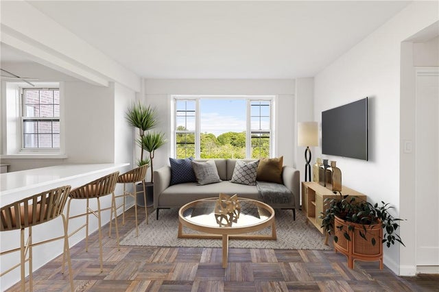 220 Pelham Road # 5b, New Rochelle