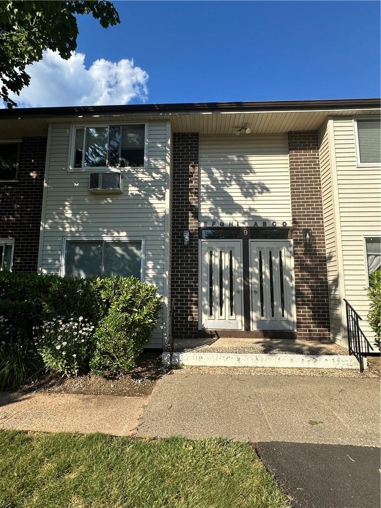 1 of 1 - 9 Blue Hill Commons Drive # I, Orangeburg, NY