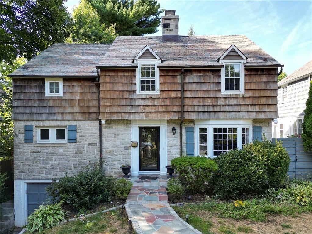 1 of 1 - 190 Devonia Avenue, Mount Vernon, NY
