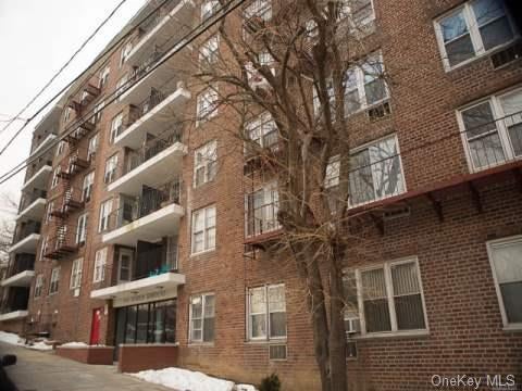 1 of 1 - 86-05 60 Road 6g, Elmhurst, NY