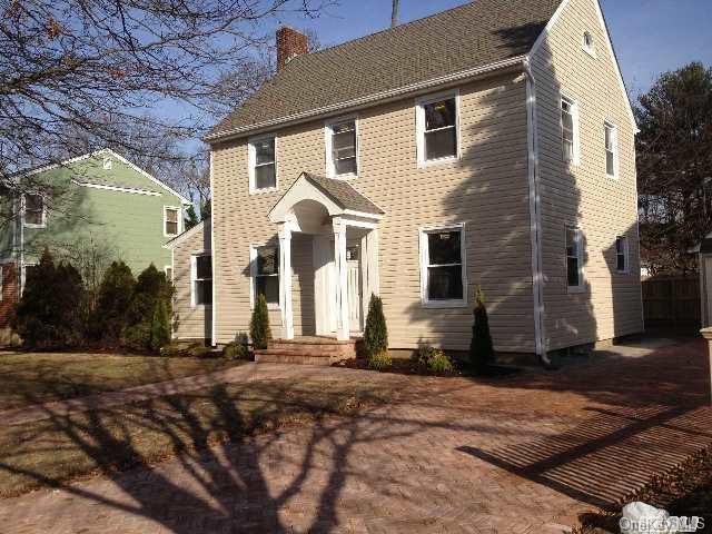 1 of 1 - 2689 Park Avenue, Baldwin, NY