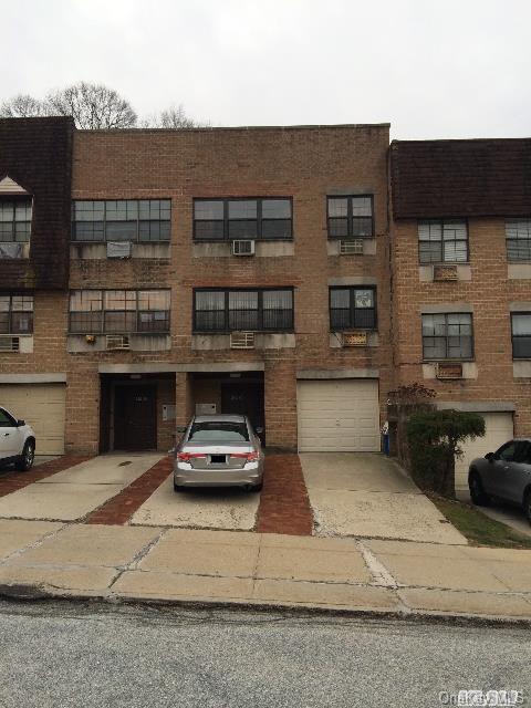 1 of 1 - 240-26 70th Avenue # 11c, Douglaston, NY