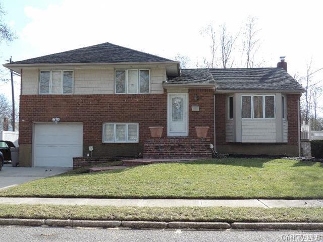 1 of 1 - 2584 Iris Lane, North Bellmore, NY
